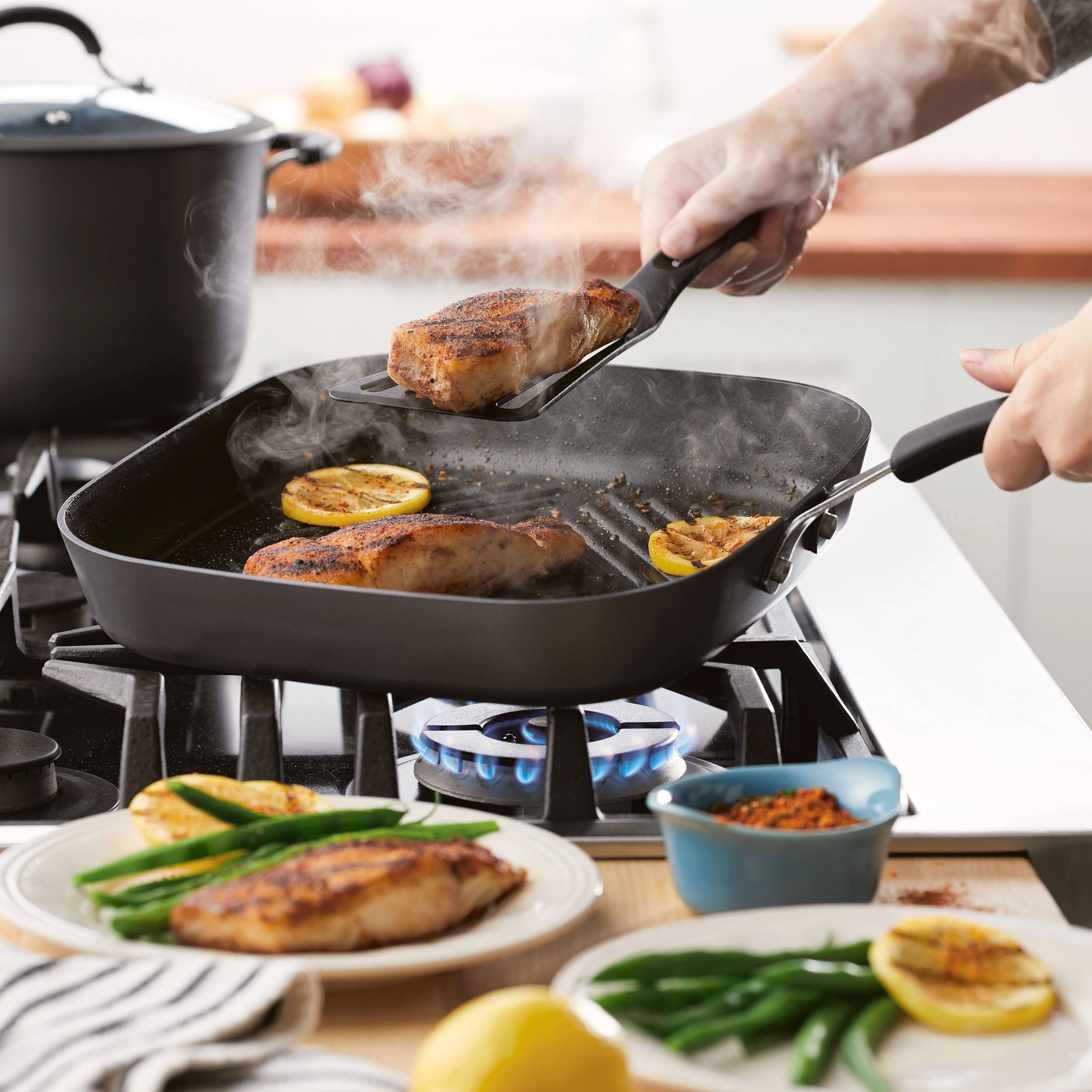 11-Inch Cook + Create Hard Anodized Nonstick Deep Grill Pan - Image 3