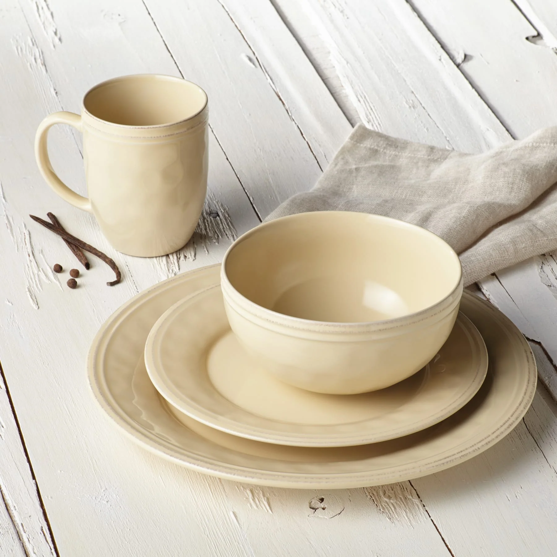 16-Piece Dinnerware Set - Image 44